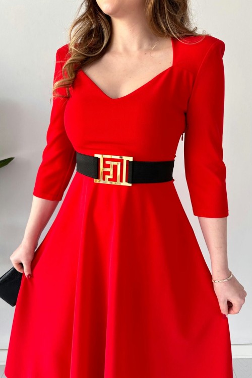 Beşgen Yaka Kemerli Krep Elbise Kırmızı