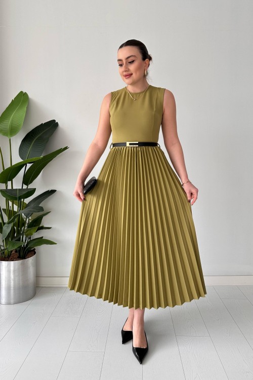 Robe sans manches à jupe plissée verte