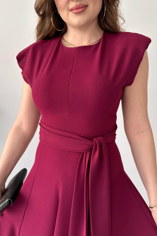 Robe large ceinturée bordeaux