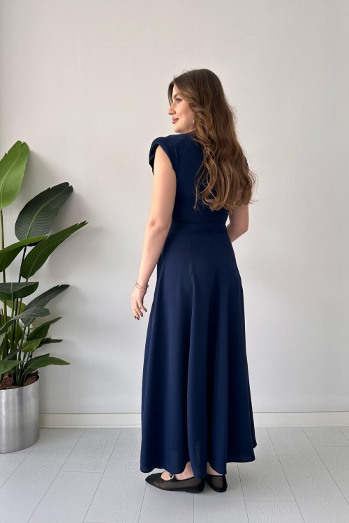 Robe large à ceinture bleu marine