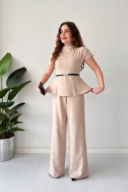 Combinaison ceinture dorée crème
