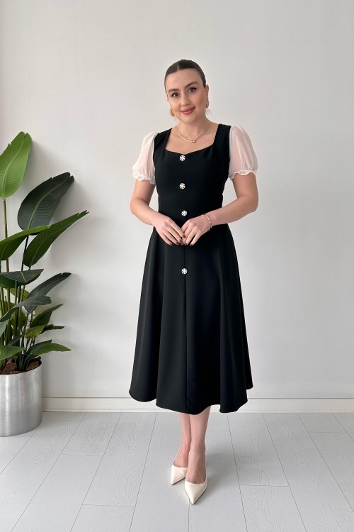 Robe évasée à manches en tulle noire