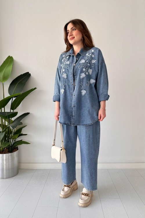 Costume en jean brodé bleu
