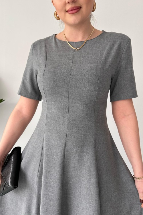 Robe unie plissée grise