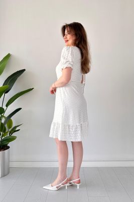 V Yaka Delik İşli Elbise Beyaz - Thumbnail