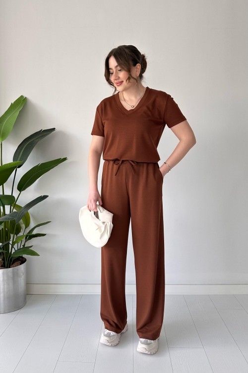 Costume en modal à col en V beige