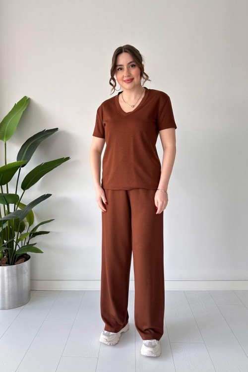 Costume en modal à col en V beige